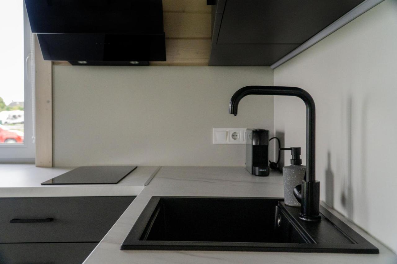 Villa Tiny House Aan Het Water Op De Appelhof Wommels Exterior foto